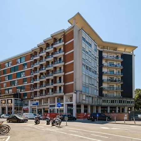 Studio 24 - Holiday & Business Apartment Bolonya Dış mekan fotoğraf