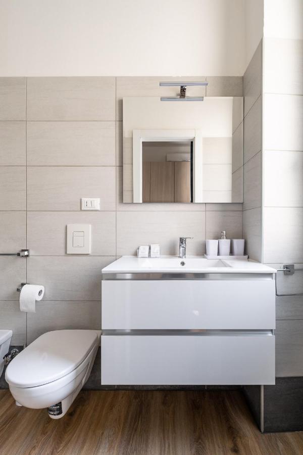 Studio 24 - Holiday & Business Apartment Bolonya Dış mekan fotoğraf